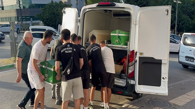 Nilüfer Belediyespor'un Kadın Voleybol Takımı'nın Porto Rikolu smaçörü evinde ölü bulundu (2)