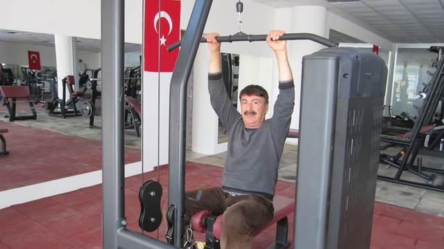 Kale'de belediyenin açtığı spor salonu hizmete girdi