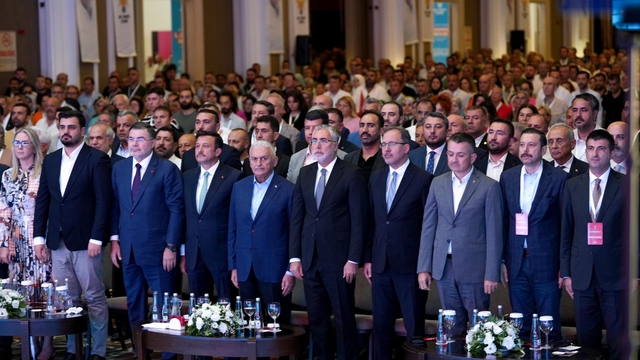 İzmir'de AK Parti İl Danışma Meclisi Toplantısı yapıldı