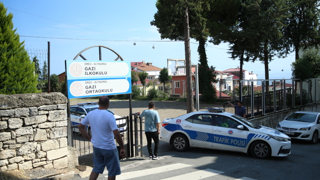 Ordu'da öğretmenin okul bahçesinde aracıyla çarptığı 7 yaşındaki öğrenci öldü