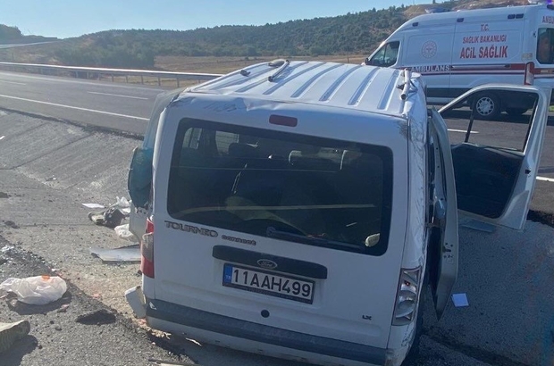 Bilecik'teki trafik kazasında 3 kişi yaralandı