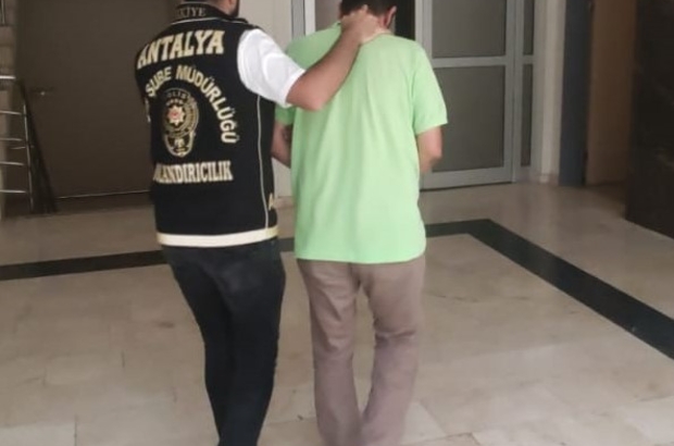 Antalya'da dolandırıcılık operasyonunda yakalanan 2 şüpheli tutuklandı