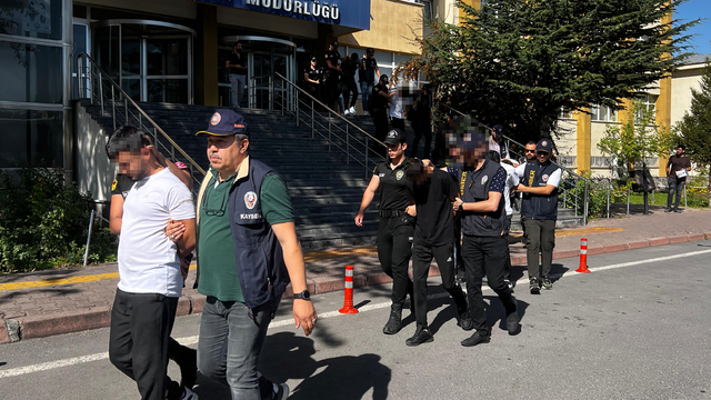 Kayseri merkezli 'yasa dışı bahis' operasyonu şüphelileri adliyede
