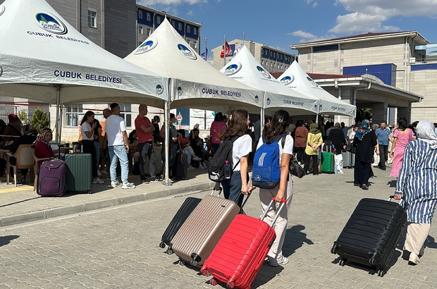 Çubuk'ta üniversite öğrencilerine ve yakınlarına ikram