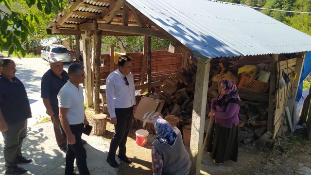 Gerze Kaymakamı Arabacı köy ziyaretlerinde bulundu
