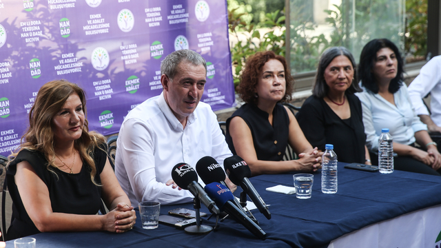 DEM Parti Eş Genel Başkanı Bakırhan, Mersin'de konuştu: