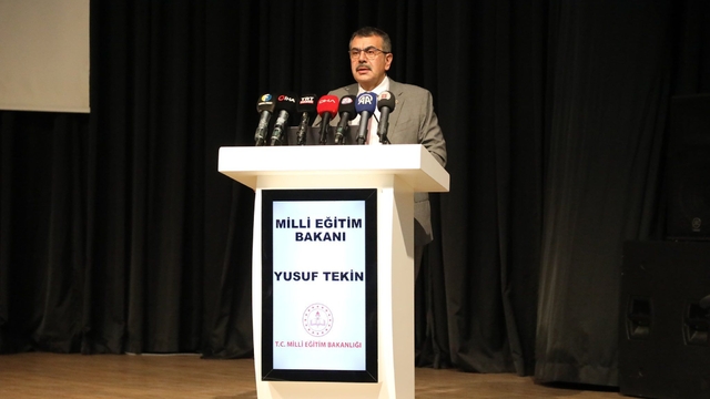 Bakan Tekin: Evrensel laiklik anlayışı ile bağdaşır, özgür bir Türkiye noktasındayız
