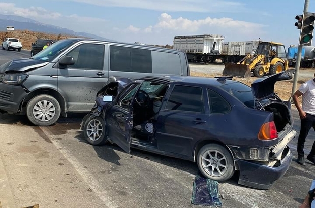 Gaziantep’te zincirleme trafik kazasında 2 kişi yaralandı