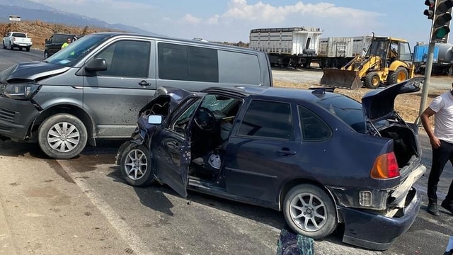 Gaziantep'te zincirleme trafik kazasında 2 kişi yaralandı