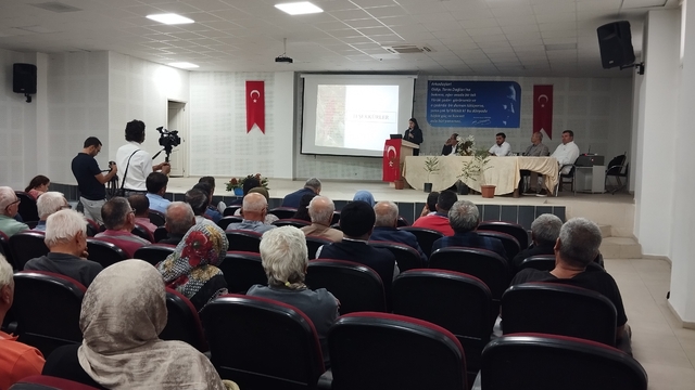 Saimbeyli'de üreticiler sumak üretimi konusunda bilgilendirildi