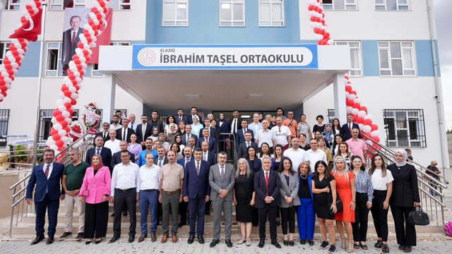Bakan Tekin: Evrensel laiklik anlayışı ile bağdaşır, özgür bir Türkiye noktasındayız (2)