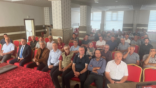 Beyşehir'de üreticilere bitkisel üretimde yeni destekleme modeli anlatıldı
