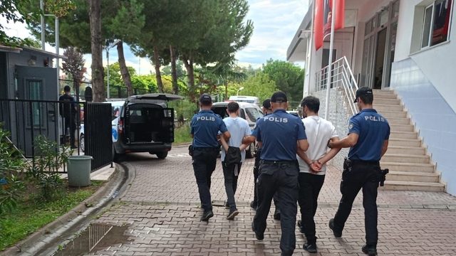 Samsun'da sahte kimlik bilgisiyle kiralanan evde 2 firari hükümlü yakalandı