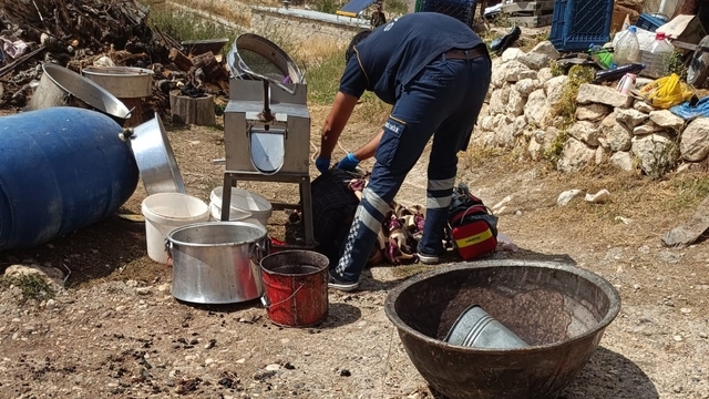 Mersin'de av tüfeğiyle vurulan baba ile oğlu ve gelini öldü