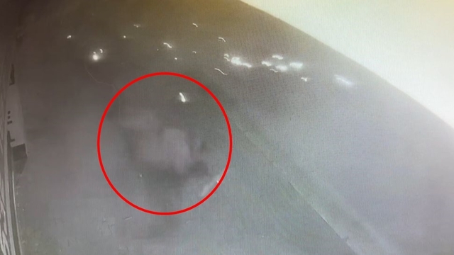 Bursa'da, ehliyetsiz sürücünün kullandığı otomobil kaldırıma çıktı: 4 yaralı (2)