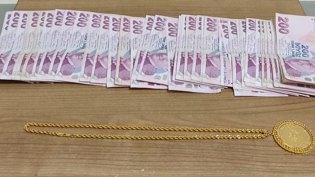 Edirne'de cami şadırvanında unutulan ceketten hırsızlık yaptıkları iddia edilen 2 şüpheli yakalandı