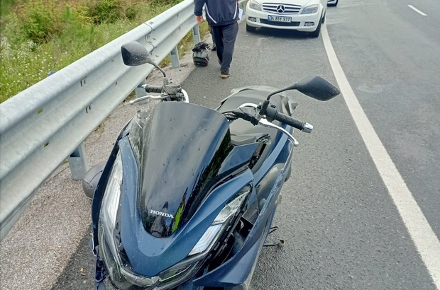 Hafif ticari aracın çarptığı motosikletin sürücüsü öldü