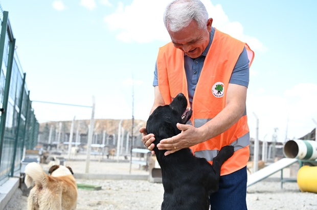 Mamak Belediye Başkanı Şahin, Hayvan Rehabilitasyon Merkezi'ni ziyaret etti