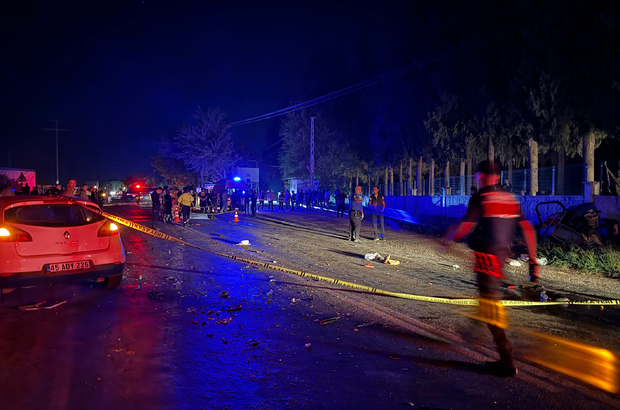 Manisa’da 3 aracın karıştığı trafik kazasında 1 kişi öldü, 7 kişi yaralandı