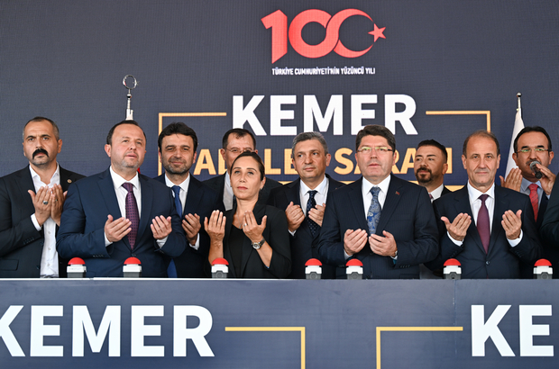 Adalet Bakanı Tunç, Kemer Adalet Sarayı'nın temel atma töreninde konuştu: