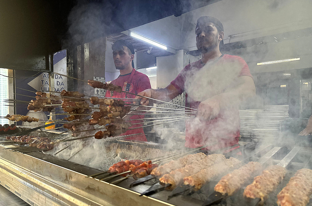 Adanalı esnafı TEKNOFEST heyecanı sardı; oteller doldu, günde 180 ton et tüketilecek