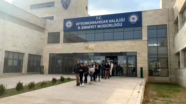 Afyonkarahisar merkezli 17,5 milyon liralık dolandırıcılık operasyonunda 8 tutuklama
