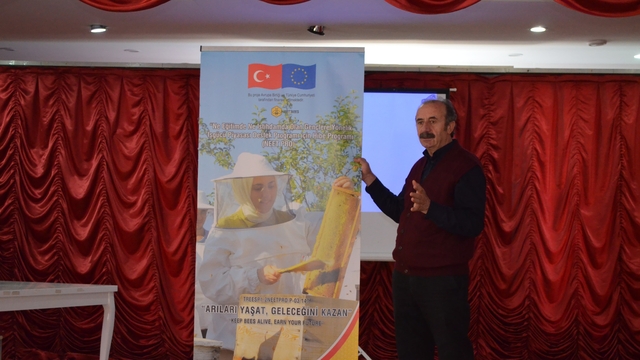 Dodurga'da arı yetiştiriciliği anlatıldı