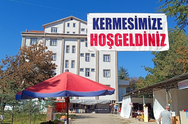 Pazaryeri'nde öğrenciler yararına kermes düzenlendi