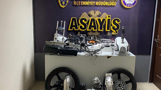 Hatay'da motosiklet çaldıkları iddiasıyla yakalanan 4 zanlı tutuklandı