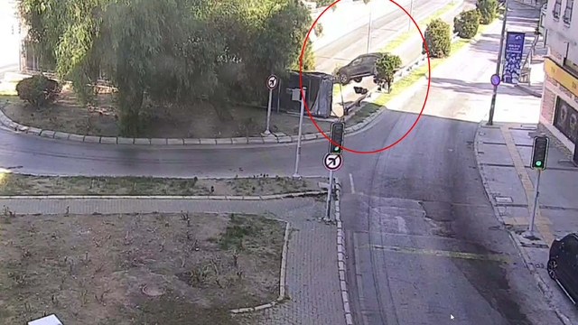 Hasta ziyaretine giderken otomobilleri köprüden düştü: 3 ölü, 2 yaralı / Ek fotoğraf