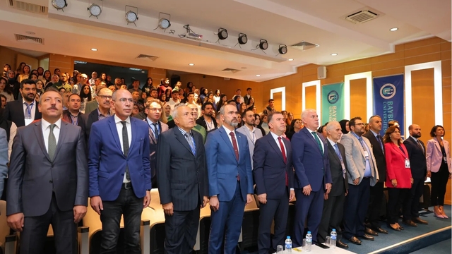 Bayburt'ta 5. Uluslararası İleri Mühendislik Teknolojileri Konferansı başladı