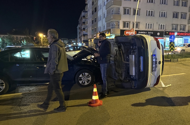 Erzurum'da 2 aracın karıştığı kazada 6 kişi yaralandı