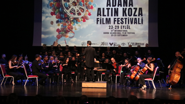 31. Uluslararası Adana Altın Koza Film Festivali'nde "Onur Ödülleri" törenle verildi