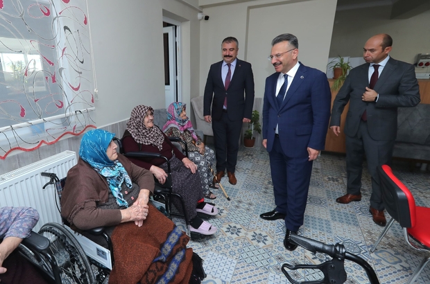 Eskişehir Valisi Hüseyin Aksoy, Sivrihisar'da ziyaretlerde bulundu