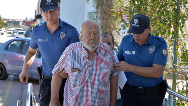 Otomobiliyle çarptığı yayanın ölümüne neden olan sürücü tutuklandı; 'Görmedim' dedi