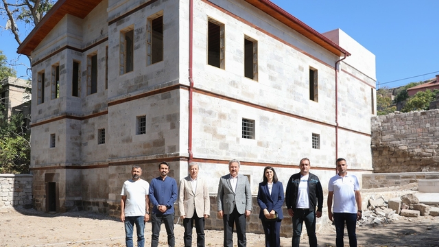 Melikgazi Belediye Başkanı Palancıoğlu, Bağ Müzesi'ni inceledi
