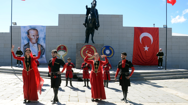 Sarıkamış'ın düşman işgalinden kurtuluşunun 104. yıl dönümü törenle kutlandı