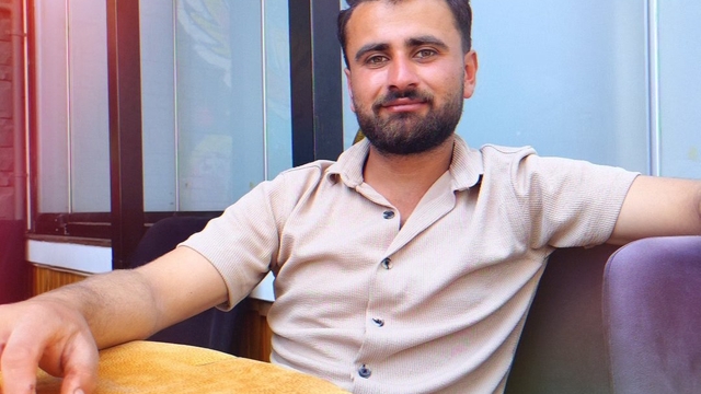 Tarlada çalışırken sırtına isabet eden yorgun mermiyle yaralandı