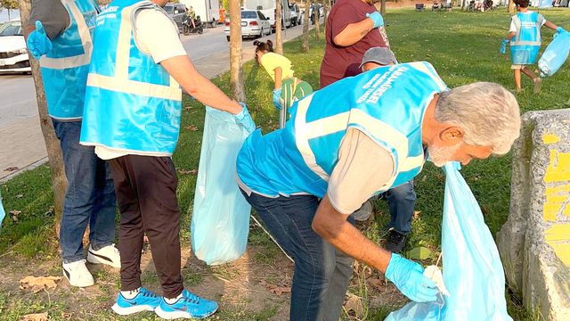 Karamürsel'de sahil ve parklarda çevre temizliği yapıldı