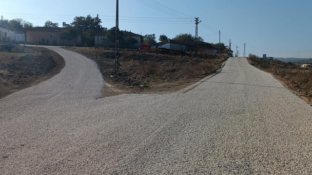 Edirne İl Özel İdaresinin yol yapım çalışmaları devam ediyor