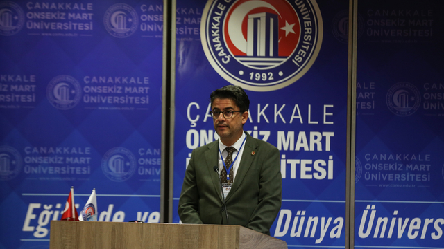 Çanakkale'de "13 .Uluslararası Yeni Dünyada İletişim Kongresi" başladı