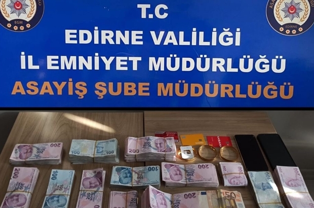 Edirne'de kuyumcuları düşük ayarlı altınla dolandırmak isteyen 2 şüpheli yakalandı