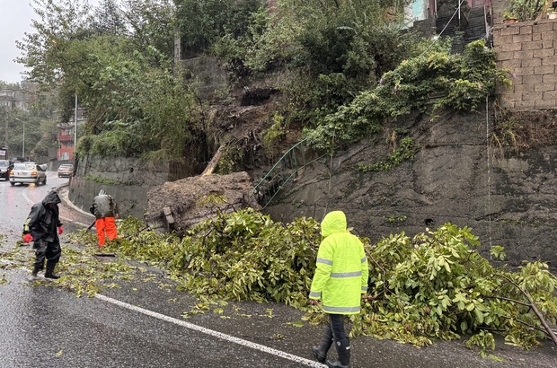 Zonguldak'ta kuvvetli yağış hayatı olumsuz etkiliyor