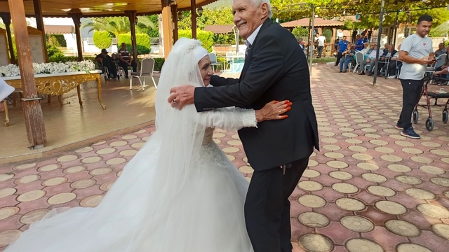 Osmaniye'de huzurevinde tanışan çift evlendi