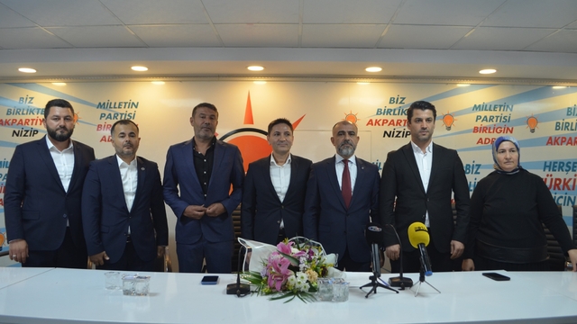 AK Parti Nizip İlçe Başkanlığında devir teslim töreni