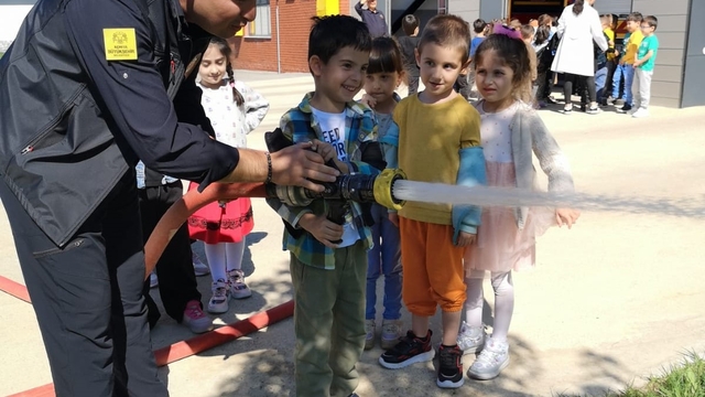 Seydişehir'de anaokulu öğrencileri itfaiyeyi ziyaret etti
