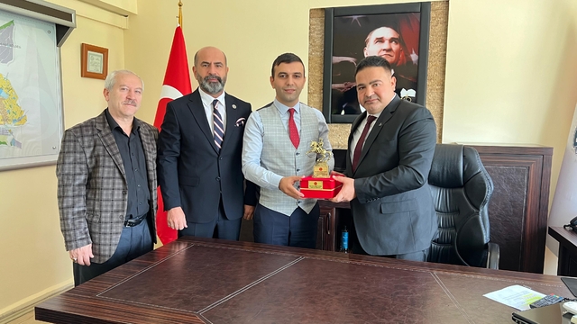 MHP Kavak İlçe Başkanı Karaosmanoğlu, ziyaretlerde bulundu