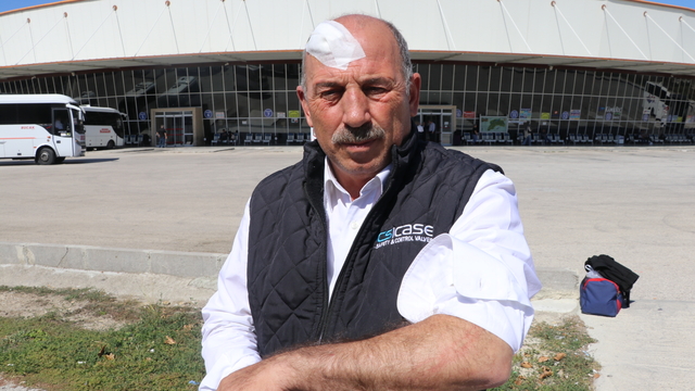 Burdur'da yolcu otobüsünün 2 sürücüsü ve muavini darbedildi