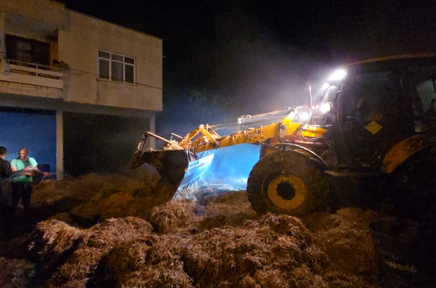 Adana'da samanlıkta çıkan yangın söndürüldü