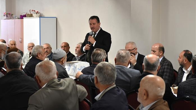 Bilecik'te "Peygamberimiz ve Şahsiyet İnşası" konferansı verildi